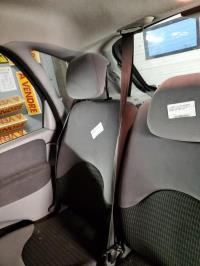Asiento trasero derecho
