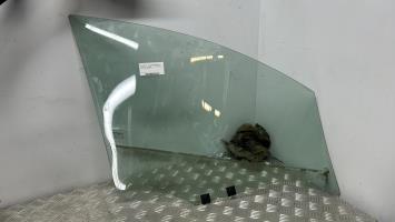 Vitre avant gauche