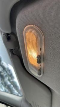 Luce di cortesia