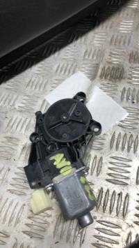 Moteur leve vitre avant droit
