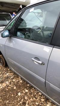 Porte avant gauche