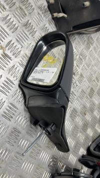 Specchietto retrovisore sinistro