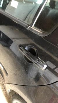 Poignee porte arriere gauche