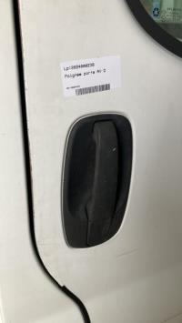 Poignee porte avant droit
