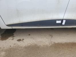 Baguette de porte avant gauche