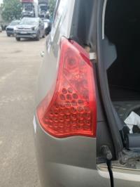 Fanale posteriore principale sinistro (luci)