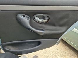 Panel de puerta trasera derecha