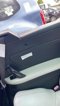 Panneau de porte arriere droit
