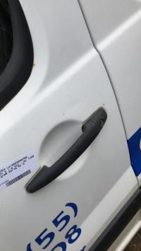 Poignee porte avant gauche