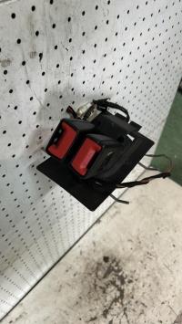 Attache ceinture arriere centrale