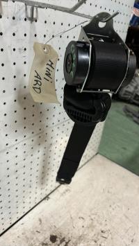 Ceinture arriere droit