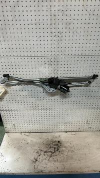 Moteur essuie glace avant