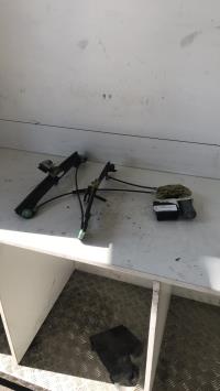 Leve vitre electrique avant gauche