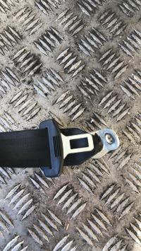 Ceinture arriere droit