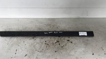 Baguette de porte avant gauche