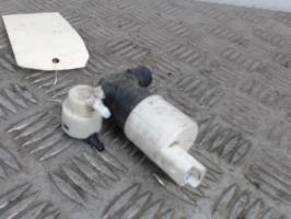 Bomba del limpiaparabrisas delantero