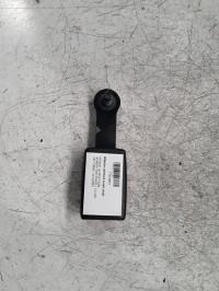 Attache ceinture avant droit