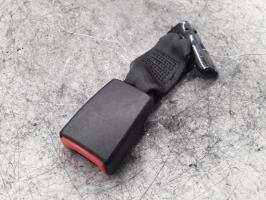 Attache ceinture arriere droit