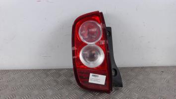 Fanale posteriore principale sinistro (luci)