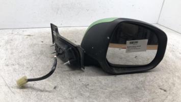 Retrovisor derecho