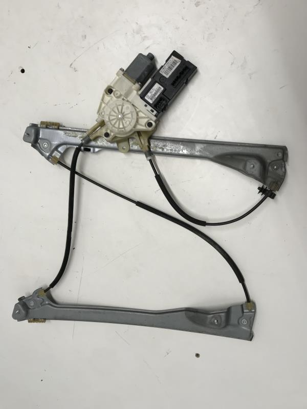 Leve vitre electrique avant gauche