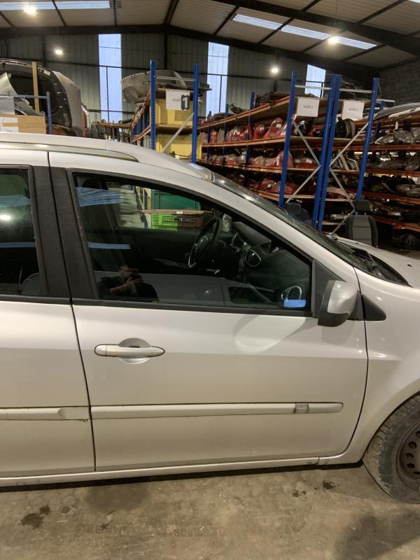 Leve vitre electrique avant droit