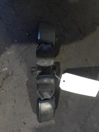 Attache ceinture arriere droit