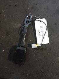 Attache ceinture avant droit