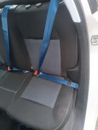 Attache ceinture arriere gauche