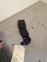 Attache ceinture arriere gauche