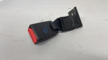 Attache ceinture arriere gauche