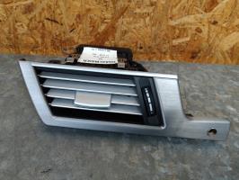 Aerateur tableau de bord avant gauche