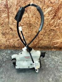 Cerradura delantera derecha
