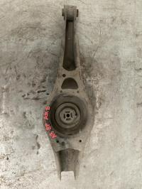 Bras de suspension arriere droit