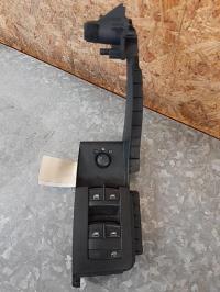 Interruptor de elevalunas delantero izquierdo