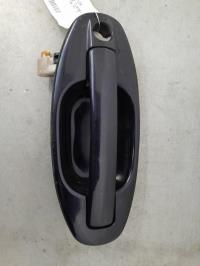 Poignee porte avant gauche