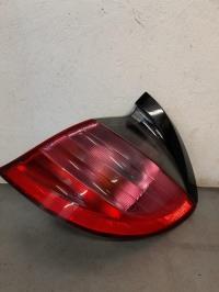 Fanale posteriore principale destro (luci)