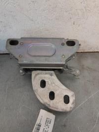 Support moteur gauche