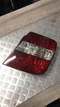 Fanale posteriore principale destro (luci)