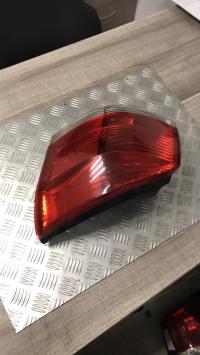 Fanale posteriore principale destro (luci)