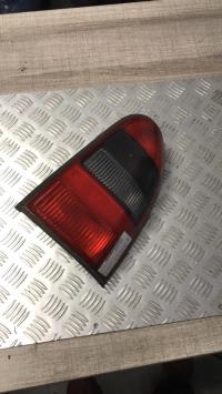 Fanale posteriore principale destro (luci)