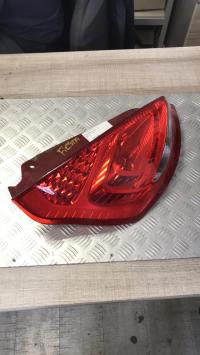 Fanale posteriore principale sinistro (luci)