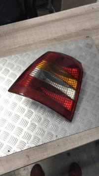 Fanale posteriore principale sinistro (luci)