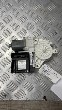 Moteur leve vitre avant droit