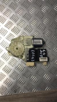 Moteur leve vitre avant droit