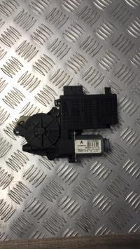 Moteur leve vitre avant gauche