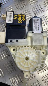 Moteur leve vitre avant gauche