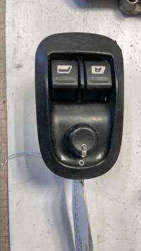 Interruptor de elevalunas delantero izquierdo