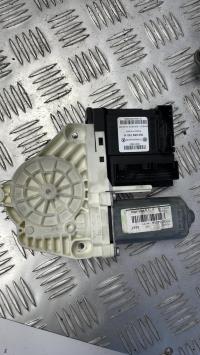 Moteur leve vitre avant gauche