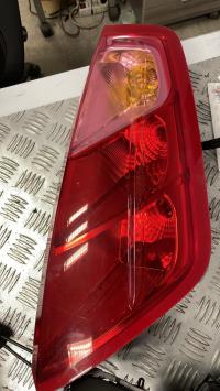 Fanale posteriore principale destro (luci)